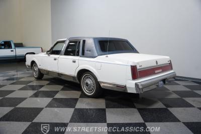 1985 Lincoln Town Car Signature Series