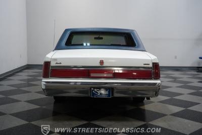 1985 Lincoln Town Car Signature Series