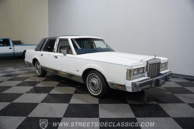 1985 Lincoln Town Car Signature Series