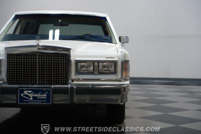 1985 Lincoln Town Car Signature Series