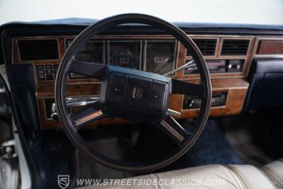 1985 Lincoln Town Car Signature Series