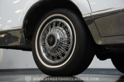 1985 Lincoln Town Car Signature Series
