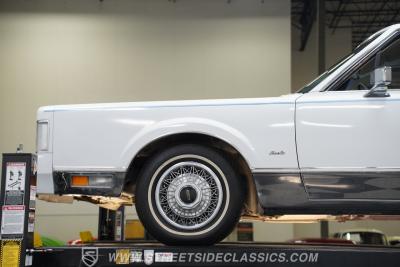 1985 Lincoln Town Car Signature Series