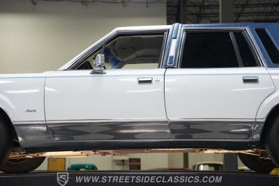 1985 Lincoln Town Car Signature Series