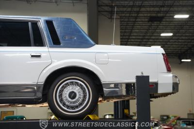 1985 Lincoln Town Car Signature Series