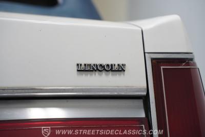 1985 Lincoln Town Car Signature Series