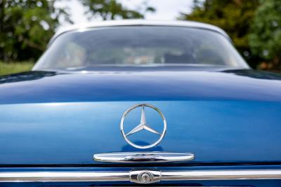 1965 Mercedes - Benz 300 SE Coup&eacute;