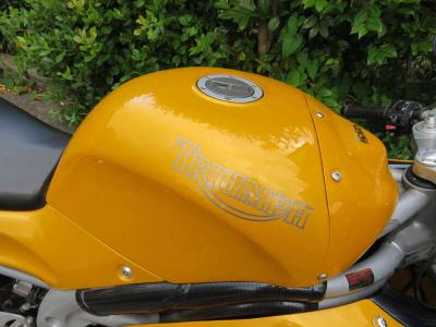 2000 Triumph 955I DAYTONA