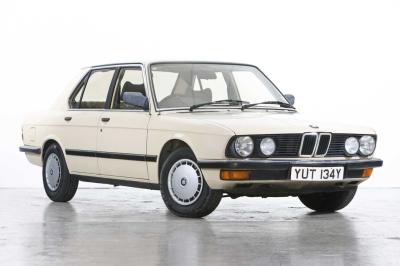 1982 BMW 520i (E28)
