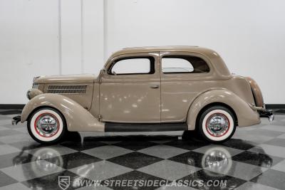 1936 Ford Tudor Sedan Streetrod