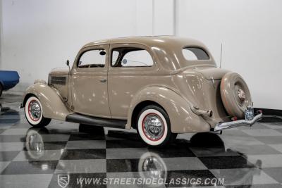 1936 Ford Tudor Sedan Streetrod