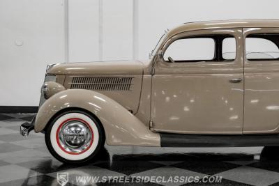 1936 Ford Tudor Sedan Streetrod
