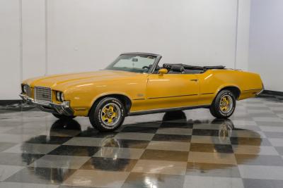 1972 Oldsmobile Cutlass Supreme Convertible
