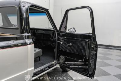 1968 GMC C1500 Restomod