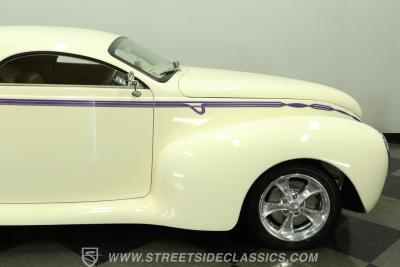 1939 Lincoln Zephyr