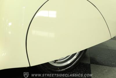 1939 Lincoln Zephyr
