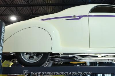 1939 Lincoln Zephyr