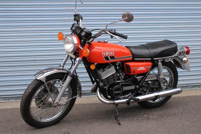 1973 Yamaha RD 350 TORQUE INDUCTION