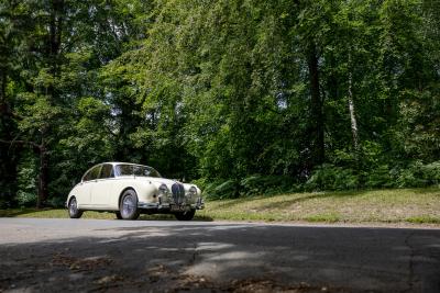 1967 Jaguar Mk. II 2.4 MOD