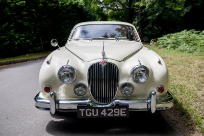 1967 Jaguar Mk. II 2.4 MOD