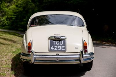 1967 Jaguar Mk. II 2.4 MOD