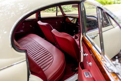 1967 Jaguar Mk. II 2.4 MOD