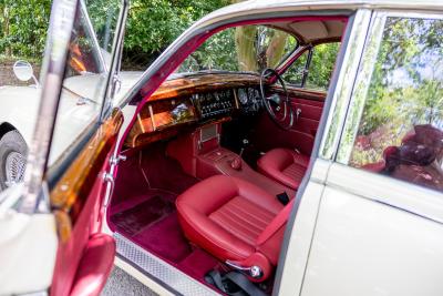 1967 Jaguar Mk. II 2.4 MOD