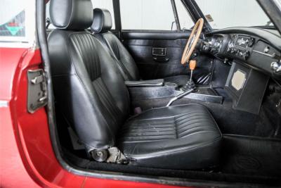 1967 MG B
