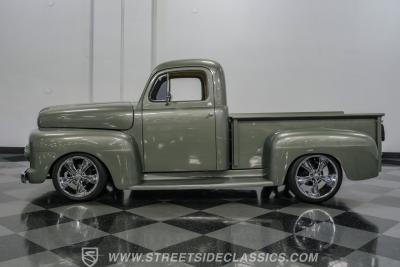 1951 Ford F-1 Restomod