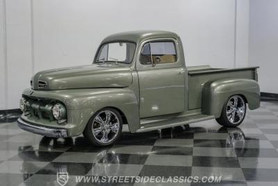 1951 Ford F-1 Restomod
