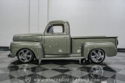 1951 Ford F-1 Restomod