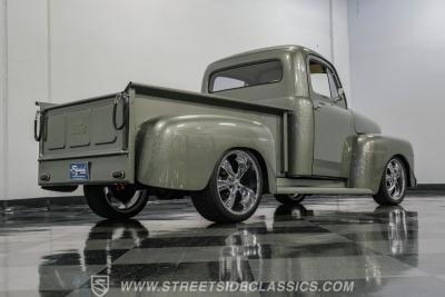 1951 Ford F-1 Restomod
