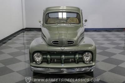 1951 Ford F-1 Restomod