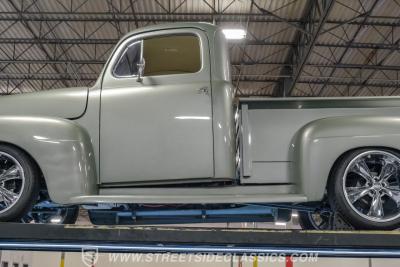 1951 Ford F-1 Restomod