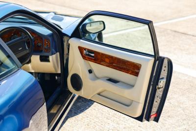 1994 Aston Martin Vantage
