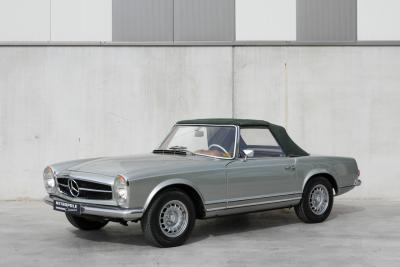 1971 Mercedes - Benz 280SL Pagoda