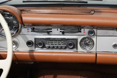 1971 Mercedes - Benz 280SL Pagoda