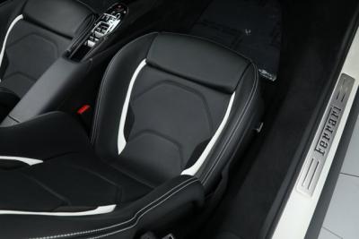 2025 Ferrari 296 GTS