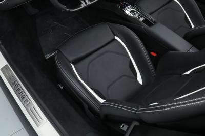 2025 Ferrari 296 GTS