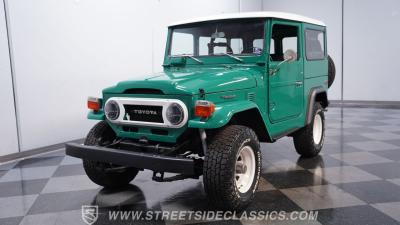 1976 Toyota FJ40 Land Cruiser