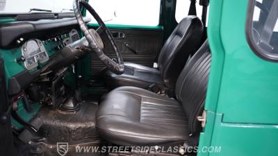 1976 Toyota FJ40 Land Cruiser