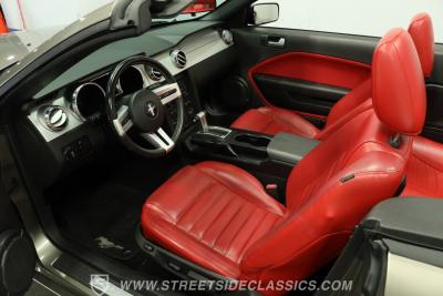 2005 Ford Mustang GT Convertible
