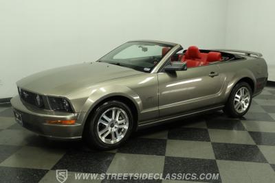 2005 Ford Mustang GT Convertible