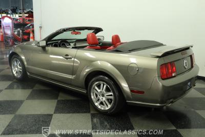 2005 Ford Mustang GT Convertible