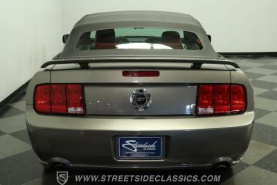 2005 Ford Mustang GT Convertible