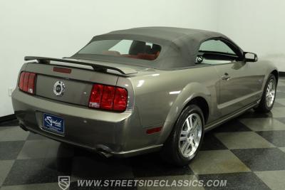 2005 Ford Mustang GT Convertible