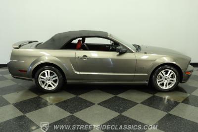 2005 Ford Mustang GT Convertible