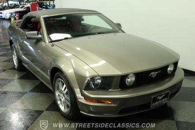 2005 Ford Mustang GT Convertible