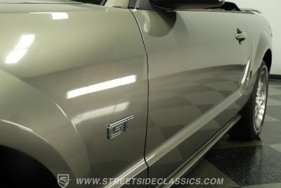 2005 Ford Mustang GT Convertible