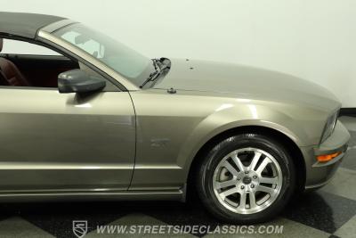 2005 Ford Mustang GT Convertible